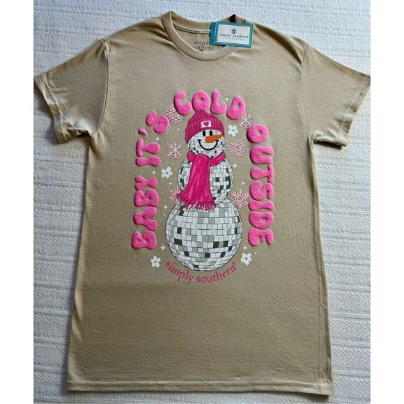 SIMPLY SOUTHERN  MEDIUM Snowman “Baby It’s Cold Outside” Tshirt - Picture 7 of 9